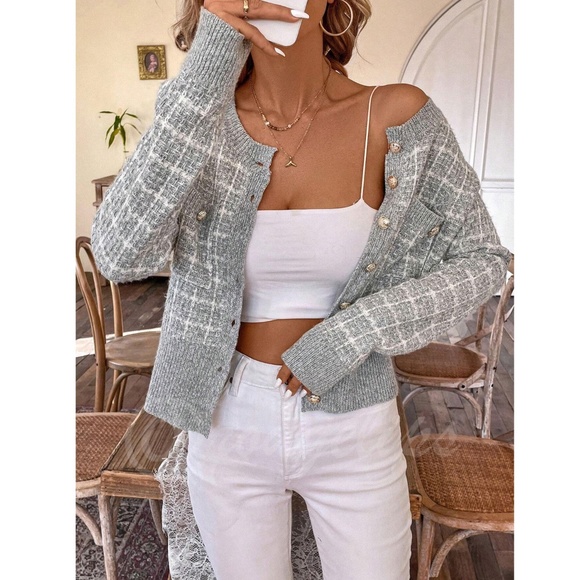 Gray Plaid Button Up Cardigan Knit Long Sleeve Stretchy - Picture 3 of 8